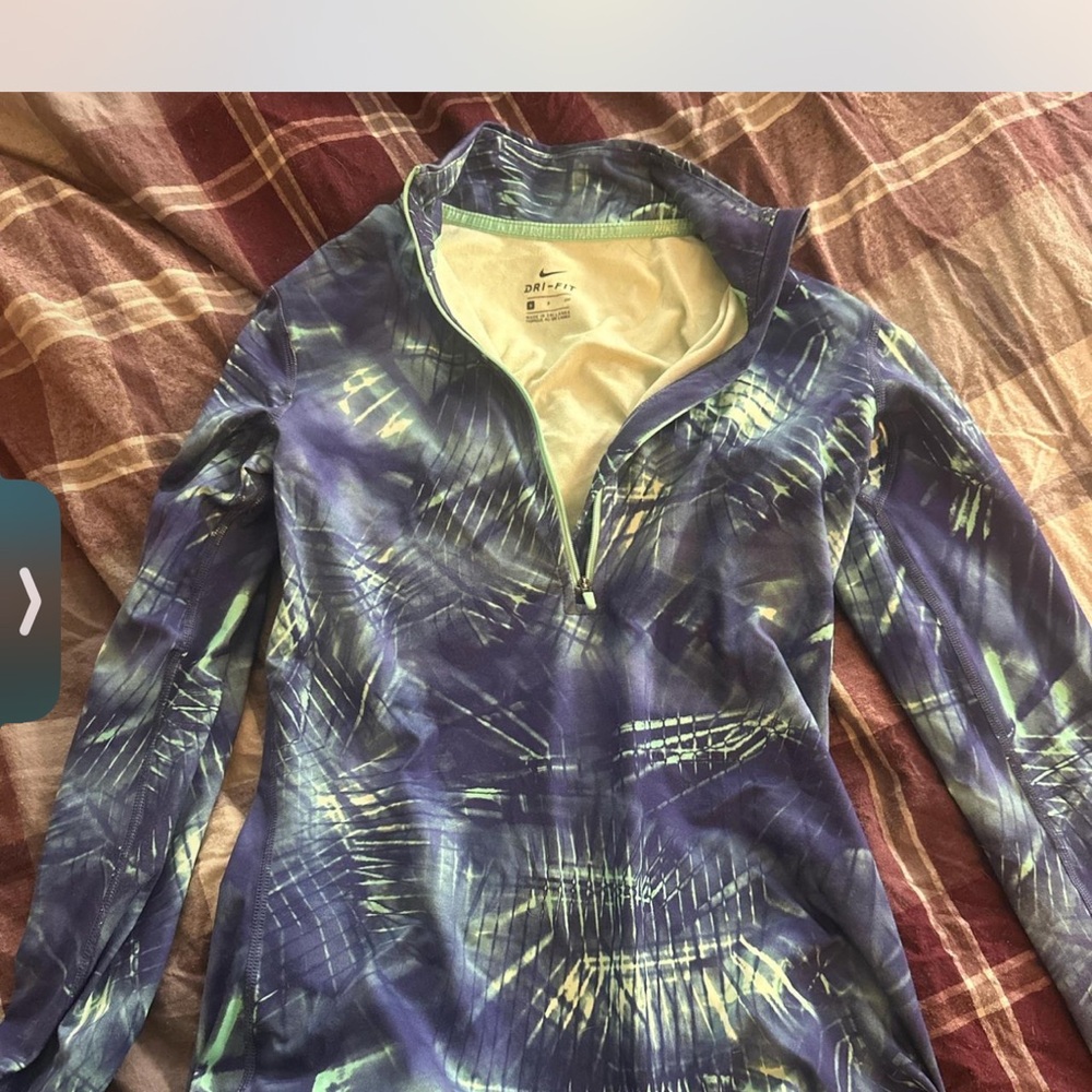 Nike Dri-FIT Blue and Teal Pullover